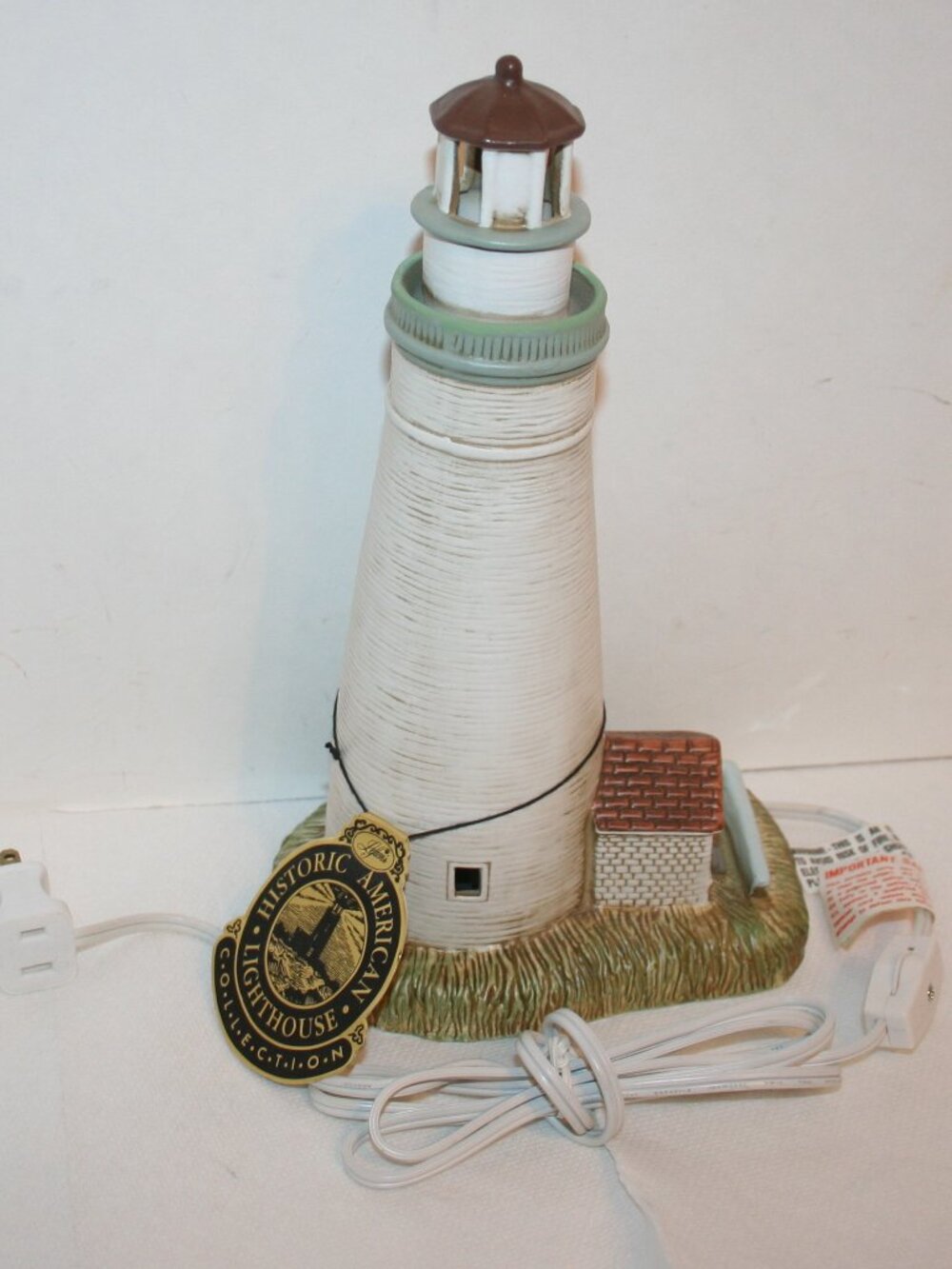 Vtg Fort Gratiot Lighthouse Historic America Lighted with AC Cord Lefton's 1993